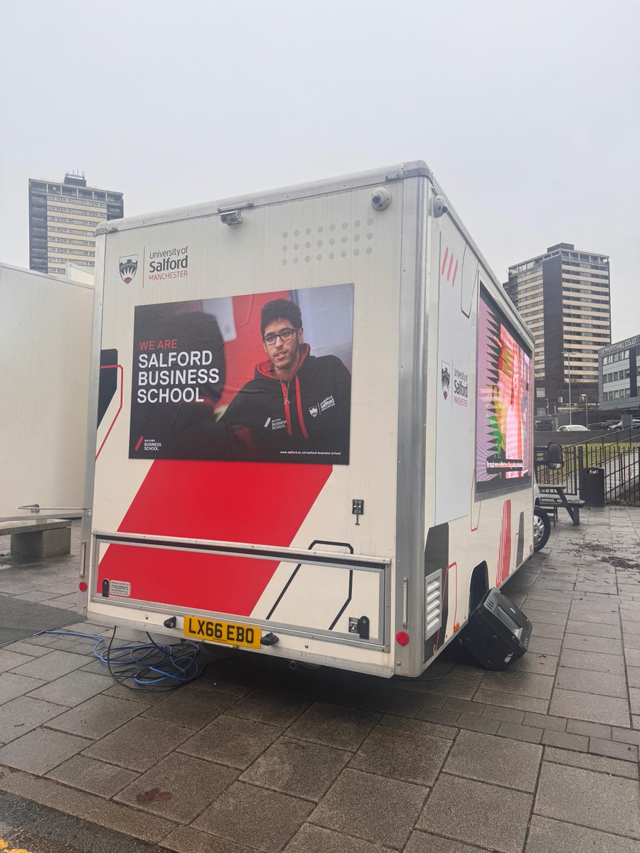 Thanks @RochdaleSFC for having us and our Tech Truck! We loved engaging with students to explore the potential of #ai and #vr technologies. Read more: ow.ly/g4oM50QHINj #OneRSFC