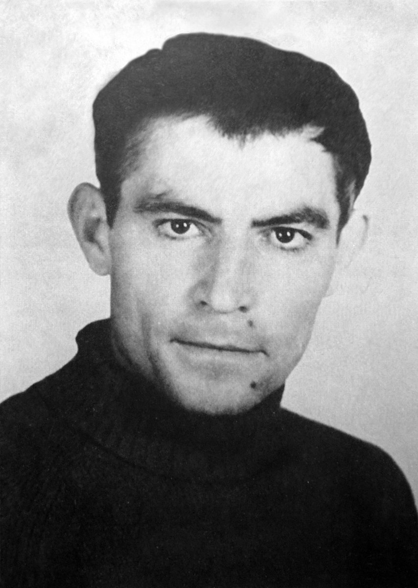 Hugo_StiglitzUA's tweet image. Навальный умер из-за тромба?

Послушайте, что я вам скажу: украинский диссидент, противник коммунистической заразы, поэт и общественный деятель Василий Стус умер в колонии в Пермском крае после того, как его незаконно обвинили и посадили в лагерь, попутно докидывая срок за…