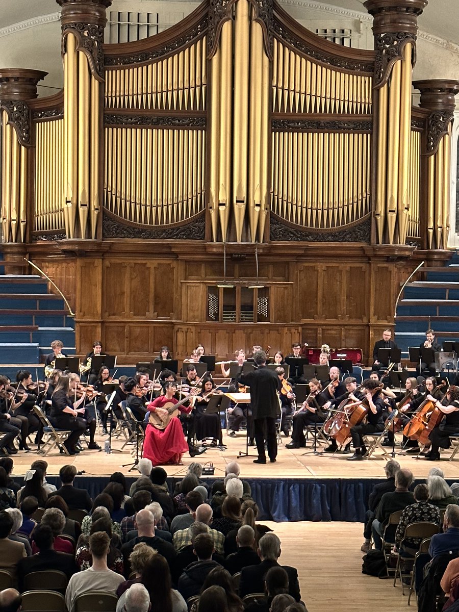 I'm grateful for the new concerto commissioned by @LakesideArts from leading Chinese composer Chen Yi. The premier was at @alberthallnotts with @UniofNottingham Philharmonia . It has (optional) Chinese instruments playing with the orchestra, adding an exotic sound @AskonasHolt