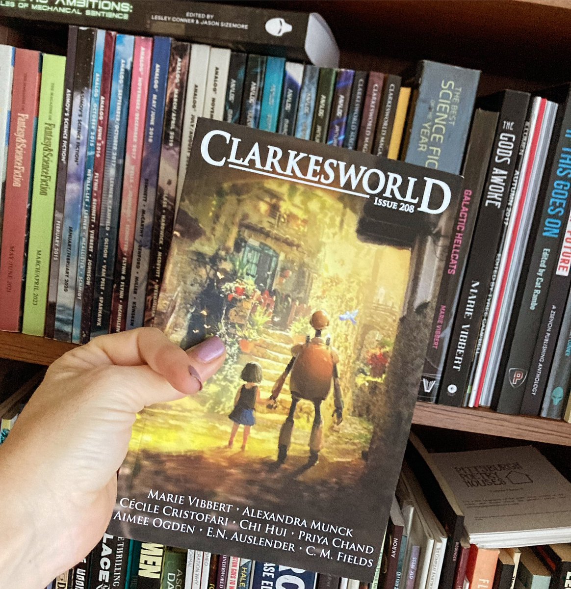 ICYMI, I had a story in Clarkesworld recently about space yachts and villainy: clarkesworldmagazine.com/vibbert_01_24/