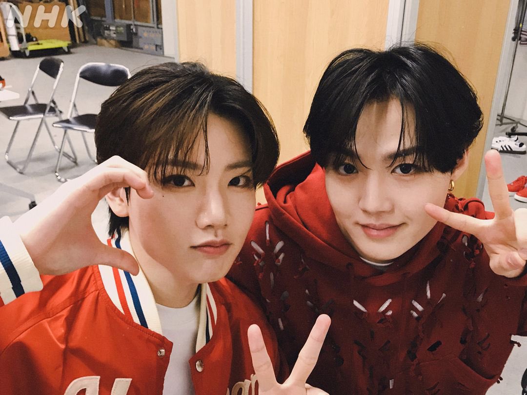 jeongkyustar's tweet photo. junghwan, doyoung, junkyu and haruto for 「 Venue101 」 BACKSTAGE ✨ https://t.co/p4JECe6eq6