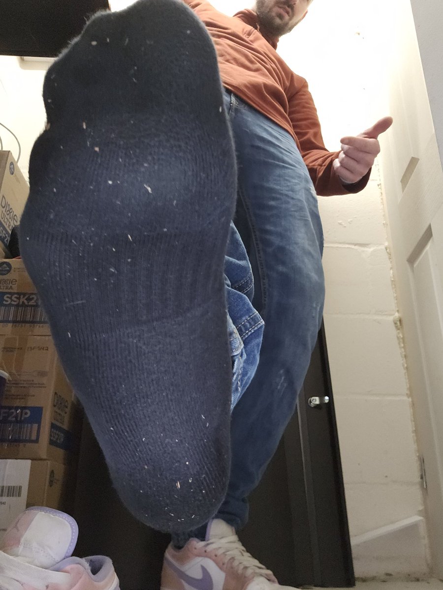 Get on your knees and beg me bitch 😜