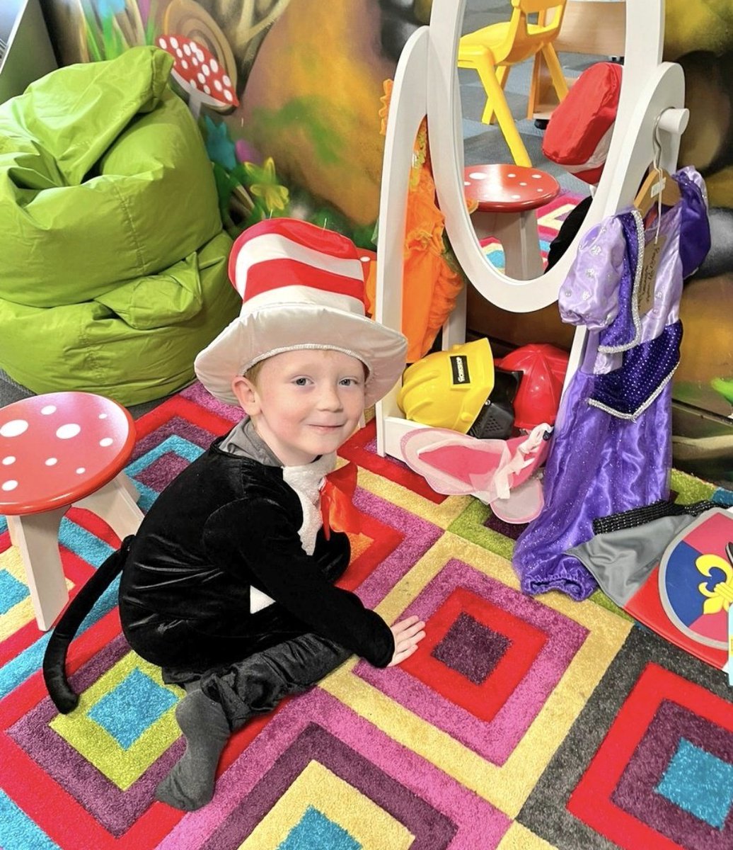 HaltonLibraries's tweet photo. We're getting ready to celebrate #WorldBookDay and if you need an outfit or inspiration for your little one then call in to #HaltonLea Library where our #CharacterCorner rail is out  and available for you to help yourself if you need!
We also welcome donations too👍 Thank You JS https://t.co/3FGkoftDtO