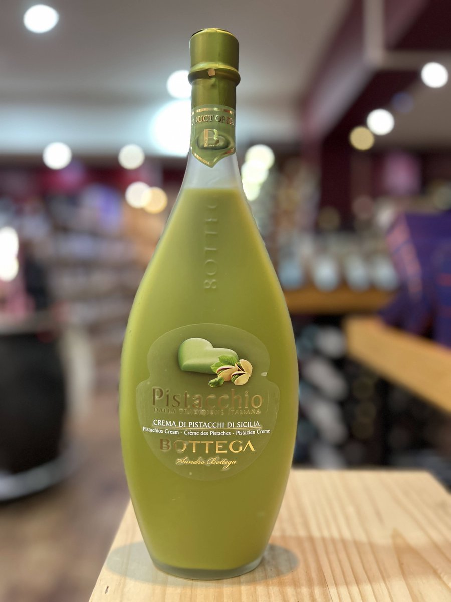 💚 It's World Pistachio Day today! 💚
Who else absolutely loves pistachios? Try the Bottega Pistachio Cream Liqueur 💚
This delicious lactose-free liqueur is pleasantly sweet with an intense aroma of pistachio combined with a little almond.