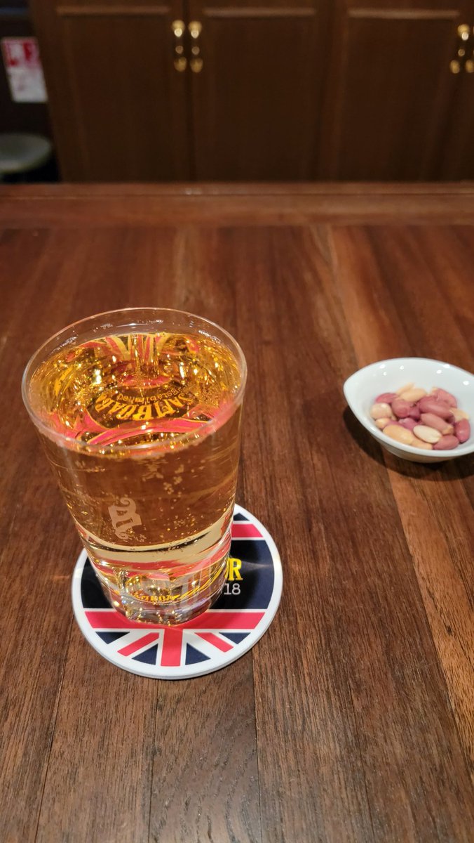 ウイスキースイマー🏊 (@whiskyswimmer) on Twitter photo 久しぶりにプールから離れて
リフレッシュしてます🥃
明日から頑張ろう💪 久しぶりにプールから離れて
リフレッシュしてます🥃
明日から頑張ろう💪