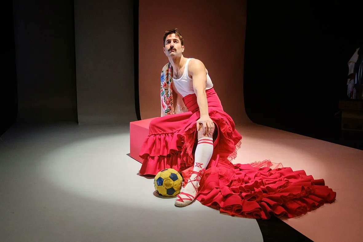 exlímite (@exlimite) on Twitter photo Entrevista de Sergio Díaz a #EgoitzSánchez y <a href="/PawiLara/">Javier Lara</a> en la <a href="/RevistaGodot/">Revista Godot</a> por el estreno de #ColaDePez en nuestra sala, ¡gracias! ➡️ bit.ly/3uWtoQ9
#DoñaPerfectita #exlímite #SalaExlímite #teatroMadrid #EstrenoTeatro #EntrevistaTeatro #RevistaGodot Entrevista de Sergio Díaz a #EgoitzSánchez y <a href="/PawiLara/">Javier Lara</a> en la <a href="/RevistaGodot/">Revista Godot</a> por el estreno de #ColaDePez en nuestra sala, ¡gracias! ➡️ bit.ly/3uWtoQ9
#DoñaPerfectita #exlímite #SalaExlímite #teatroMadrid #EstrenoTeatro #EntrevistaTeatro #RevistaGodot