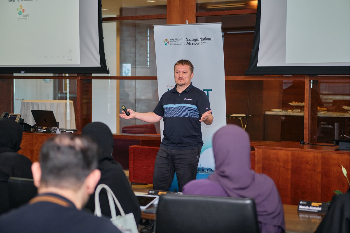 KAUST_CEMSE's tweet photo. #KAUST faculty are fueling Saudi talents with expert sessions, hands-on learning and valuable insights into KAUST's research landscape in applied mathematics, computational science and statistics @KAUST_SNA's #AMCS_STAT School.
#ApplyKAUST https://t.co/lijDoPA19v