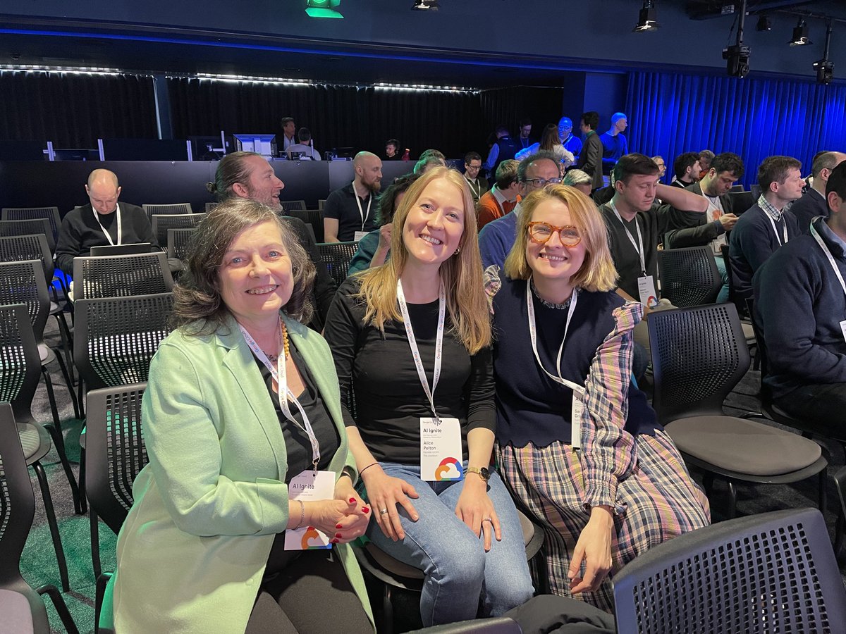 This morning with ⁦@sarahdrinkwater⁩ and ⁦@alicepelton⁩ of ⁦@gettheldown⁩ at AI Ignite #FoundersOfTheFuture