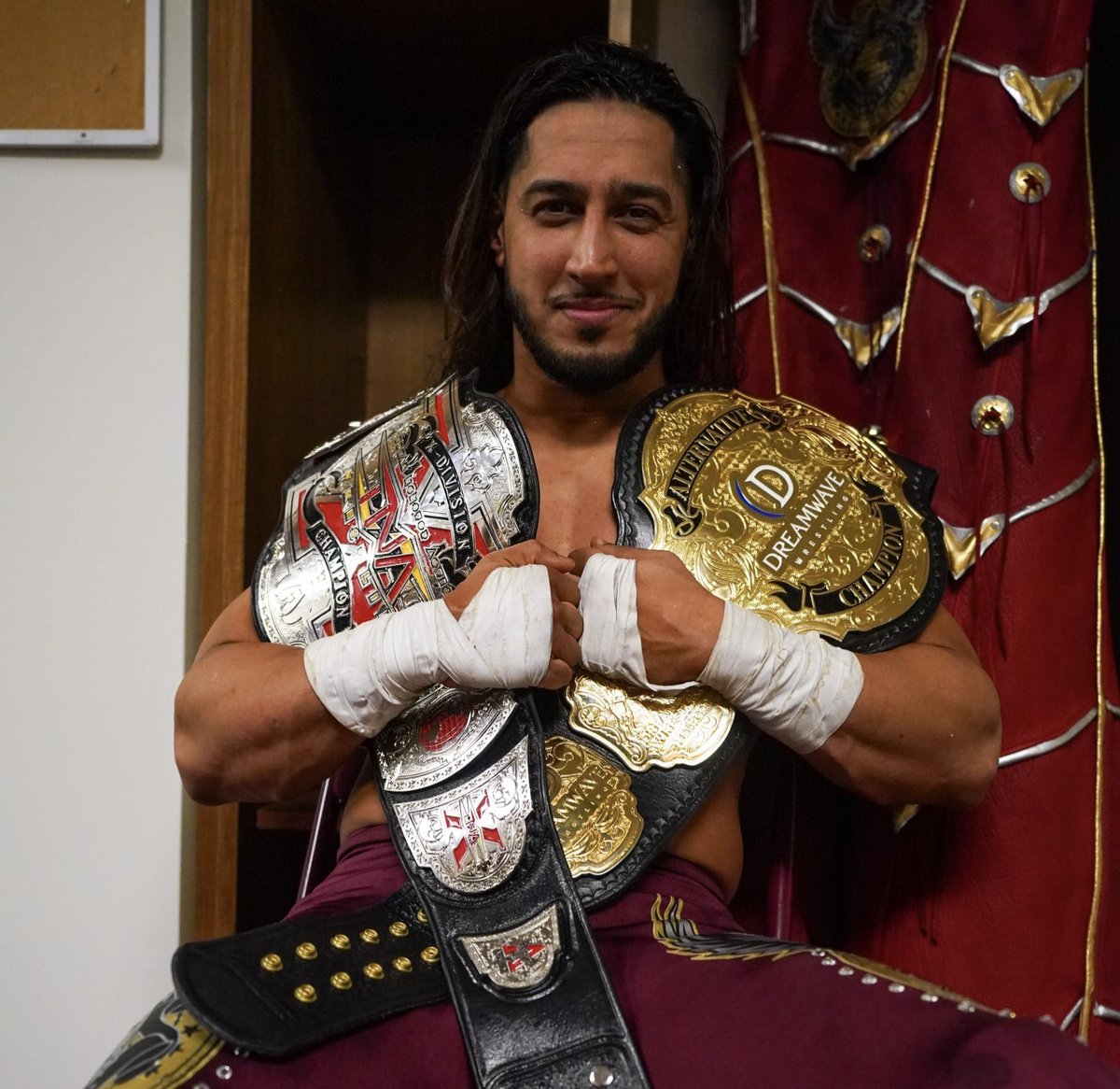 Proud Moment Allhamdulilah 😍

Mustafa Ali is the first wrestler to win the X-Division title on his TNA debut.

The first Muslim & Pakistani wrestler to main event a TNA PPV.

@MustafaAli_X

#MustafaAli2024
#InAliWeTrust