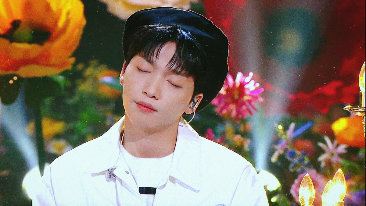 g_mi_3's tweet photo. 🕰🌹

#정세운 #JEONGSEWOON https://t.co/oJt7AhW8EB