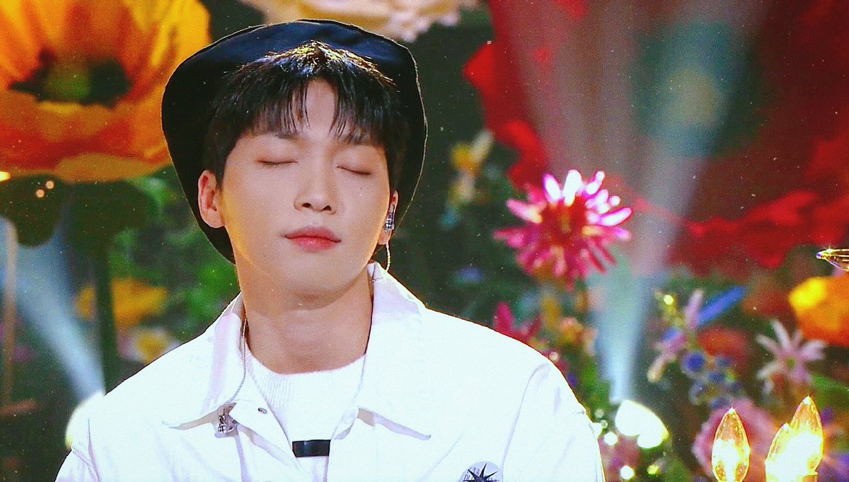 g_mi_3's tweet photo. 🕰🌹

#정세운 #JEONGSEWOON https://t.co/oJt7AhW8EB