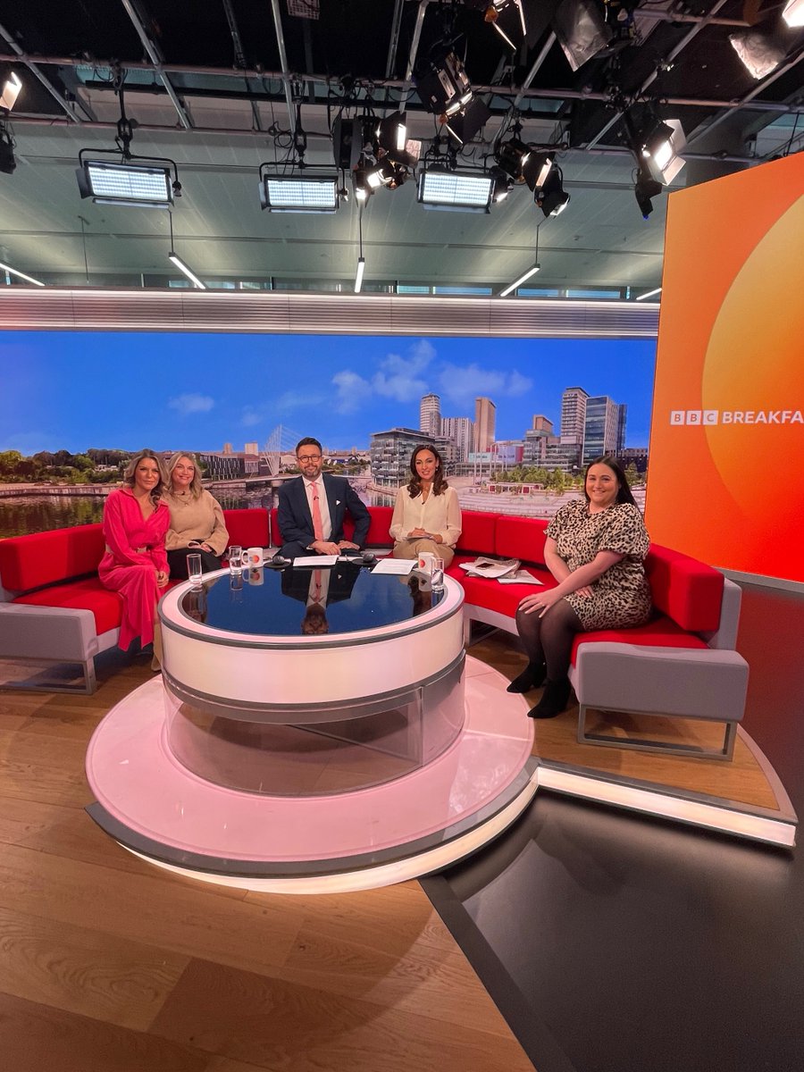 beatED's tweet photo. Did you catch us on @BBCBreakfast at 8.15 this morning? 🚨

A big thanks to Kerri (our Head of Safeguarding), our fantastic media volunteer Lisa and to @gemmaoaten for talking about ARFID and the need for more funding into eating disorders research and treatment 🧡 https://t.co/RgLBv9mA4m