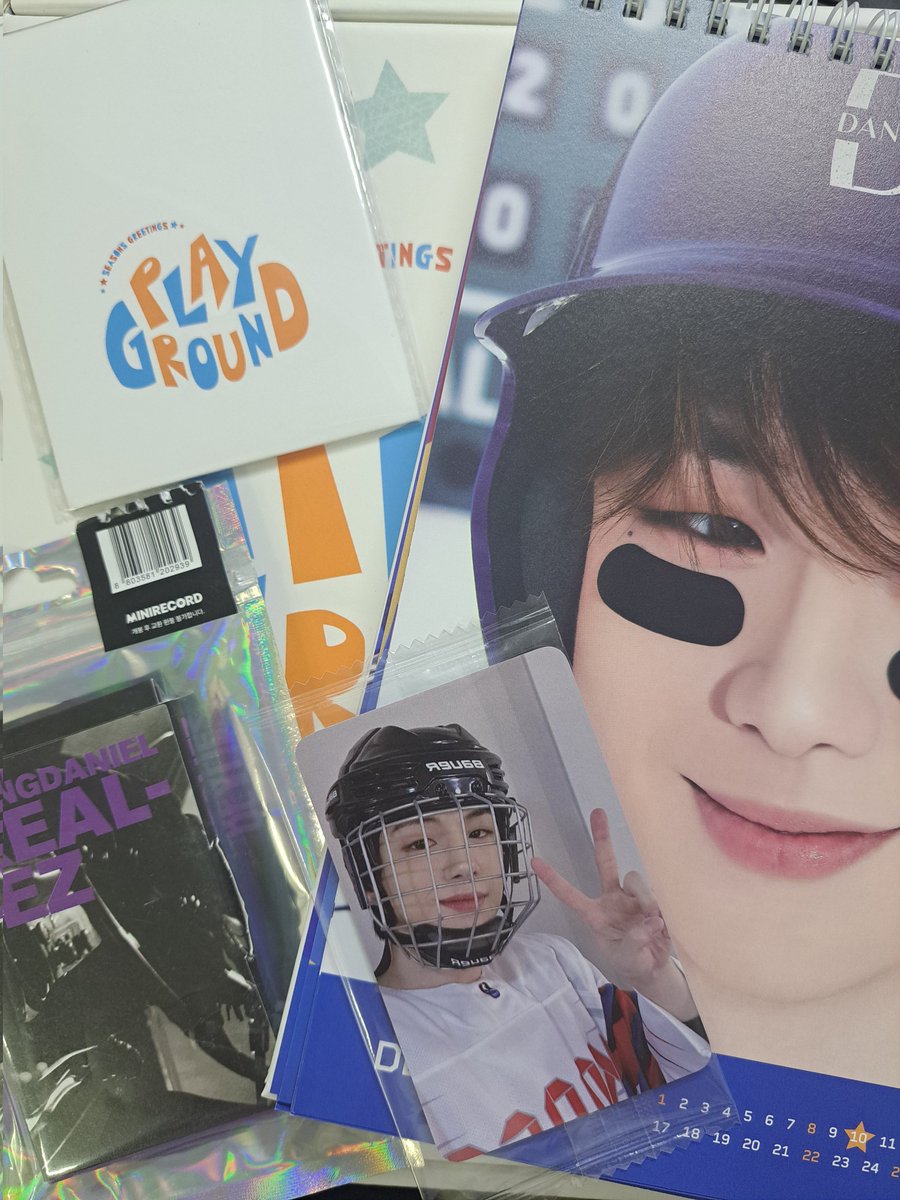 jilliegail's tweet photo. Received my KDN 2024 sg 🥹 I miss you na Kang Daniel 🥺
And thank you po sa Realiez @kpop__bns 🫶
#randomkpop_feedbacks https://t.co/Jfkw627UKp