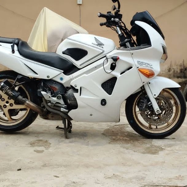 justbikesng's tweet photo. Powerbikes for sale in Nigeria 
Tokunbo Powerbikes for sale in Nigeria 

Year: 2001
Make: Honda 
Model: VFR 
Mileage: 23k
Engine capacity: 800cc
Fuel system: injector 
Condition: FOREIGN used in good condition 
Price : N1,780,000 
Location: Lagos https://t.co/NhbnskWs0v