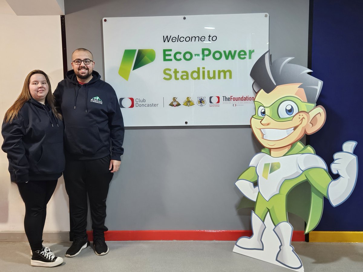 It's official, our superhero is now called Eco Eddy!! 💚Keep an eye out for him in and around #Doncaster on our new #EcoPowerSkips fleet!