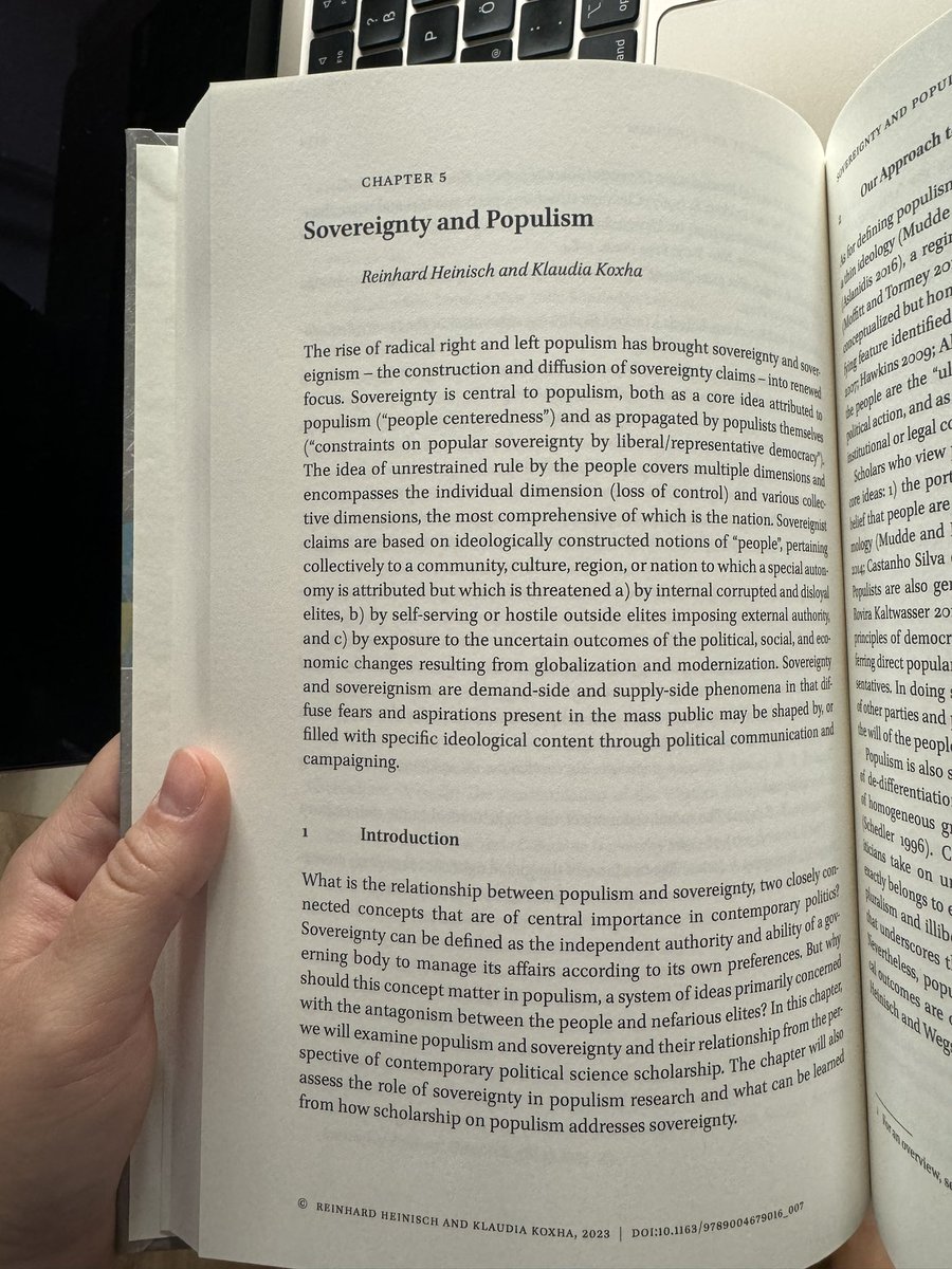 This finally landed in my mailbox @BrillPublishing. @reinhardheinis1 and I elaborate on the concepts of sovereignty and sovereignism in relation to populism. Thanks to the editors and colleagues for their early feedback in a workshop back in 2021 @unil.