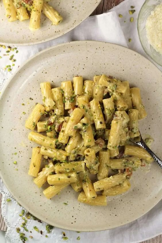 Feliz Día Internacional del Pistacho a toda la gente con buen gusto que disfruta de esta fantasía verde ✨