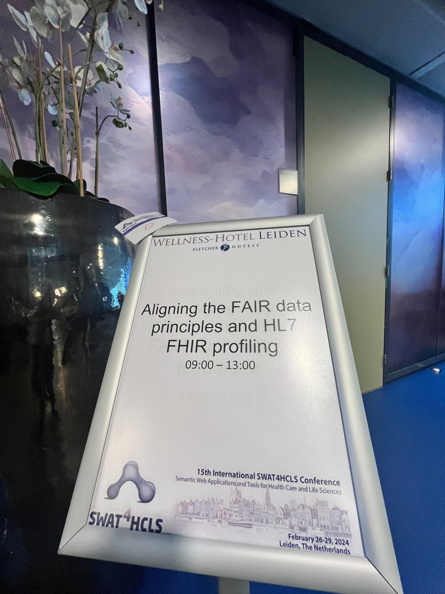 Semantic Web tweet media