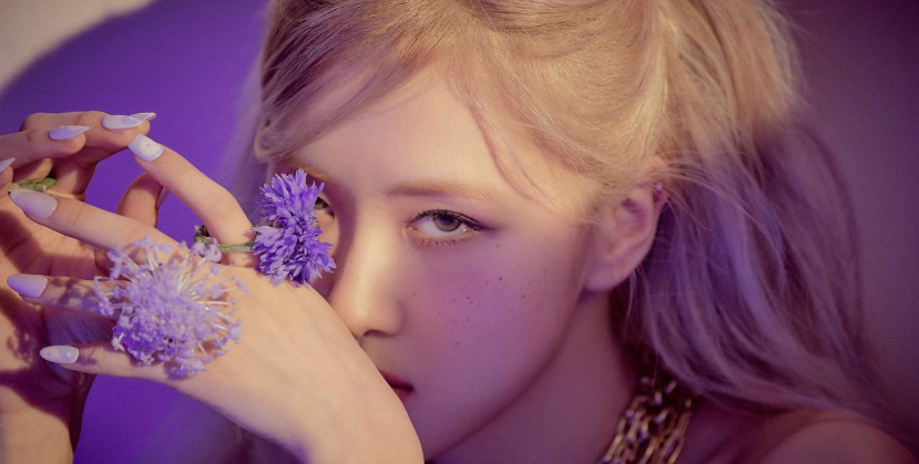 AboutMusicYT's tweet photo. 3 years ago today, BLACKPINK's Rosé made her solo debut. https://t.co/gSAjybPSpN