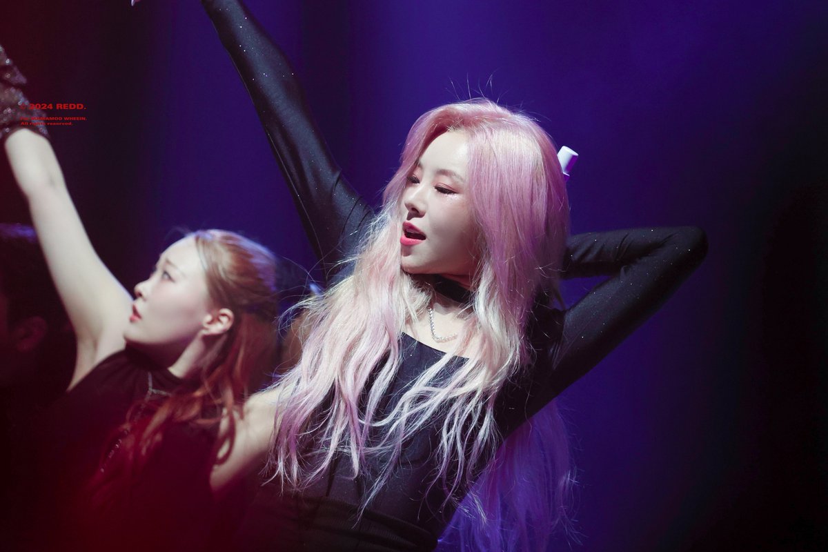 240225
콘서트 HQ. 💋Shh..

#휘인 #마마무 #WHEEIN #MAMAMOO