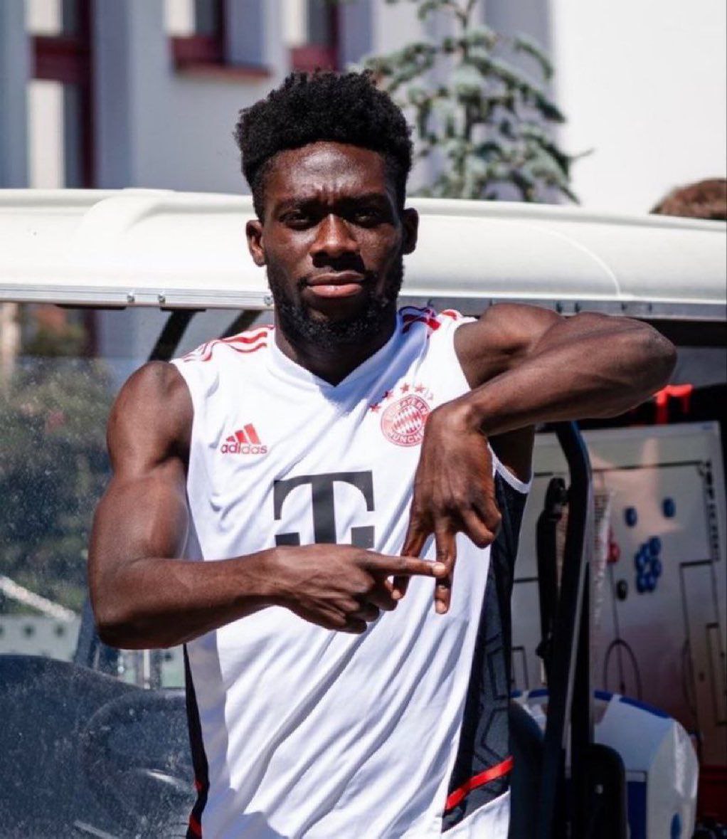 🚨| يستعد ريال مدريد لفتح مفاوضات مع بايرن ميونيخ من أجل ألفونسو ديفيز.
هلا مدريد