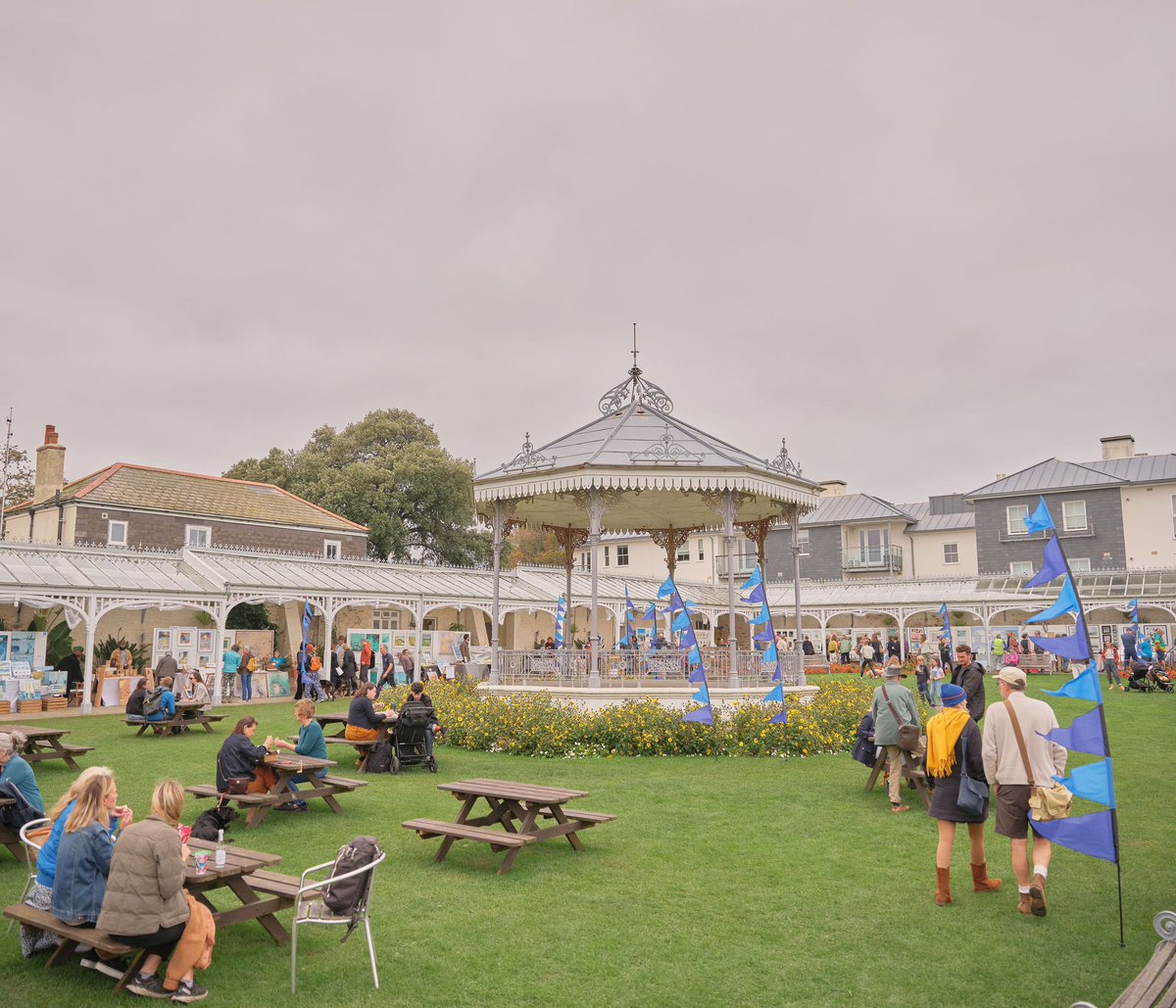 Returning to X to say a warm hello to you! 

FORM Art Festival takes place in Falmouth, Cornwall, and our third event will be from the 20th-22nd of September.

Applications will be opening on the 11th March for those wishing to exhibit at the art fair.