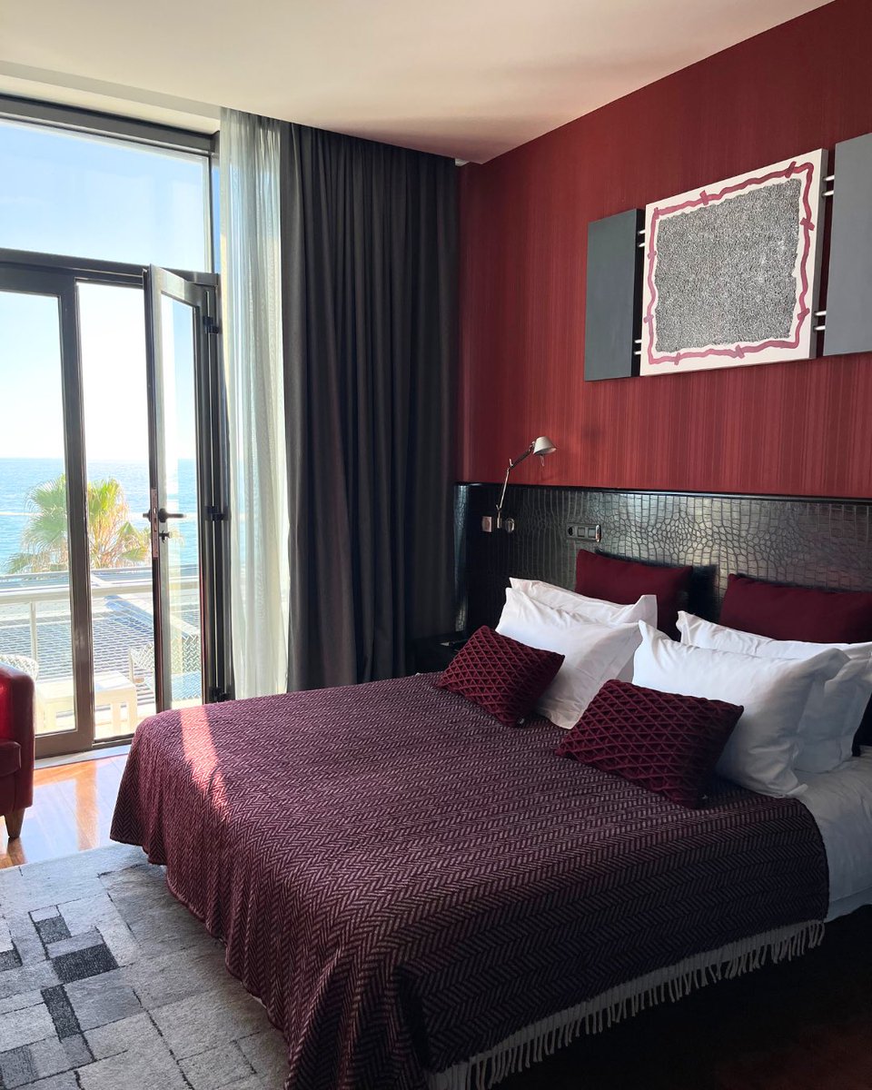 The stunning details of one of our rooms. Have you already made your reservation?

#farolhotel #onthewater #cascais #cincoestrelas #fivestars #portugal #luxo #luxury #seaview #quarto #bedroom #thepreferredlife