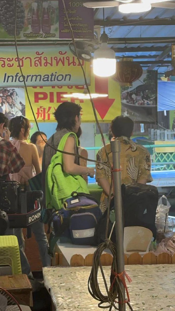 souriwinz's tweet image. well.. he seems pretty identifiable 🤓

#小鬼 #xiaogui #wanglinkai