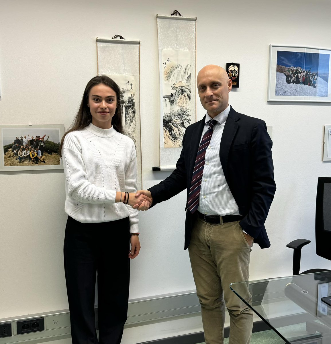 We are happy to welcome Eli Todorova to @TESAF_unipd  🇮🇹!

👉Eli is a student from @WUR 🇳🇱. She is doing an internship with our research group on #climatechange and #seawater intrusion in the Po River Delta. 

Our team is looking forward to sharing great experiences toghether!