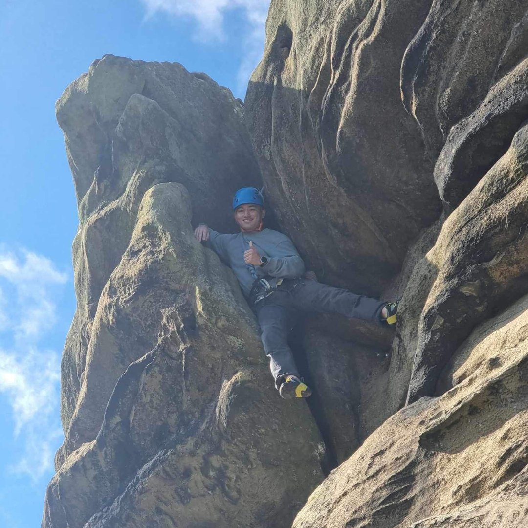 From field trips to internships and a even a spot of rock climbing... Find out what Satoshi loves about his course and why studying Geophysics at Durham has been so rewarding. ⛰️🌍🧗 Take a look 👉 brnw.ch/21wHjYf @DurUniEarthSci