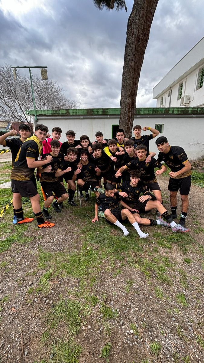 edmoratalaz's tweet photo. ¡Triple victoria para nuestros equipos Juvenil C, Juvenil F y Cadete G! 🏆 Siguen demostrando su talento y determinación en la campo. ¡Seguimos trabajando! 🔥⚽️
#Victoria #Equipo #JuvC #JuvF #CadG #VamosMorata https://t.co/CFs2QDu5Yq