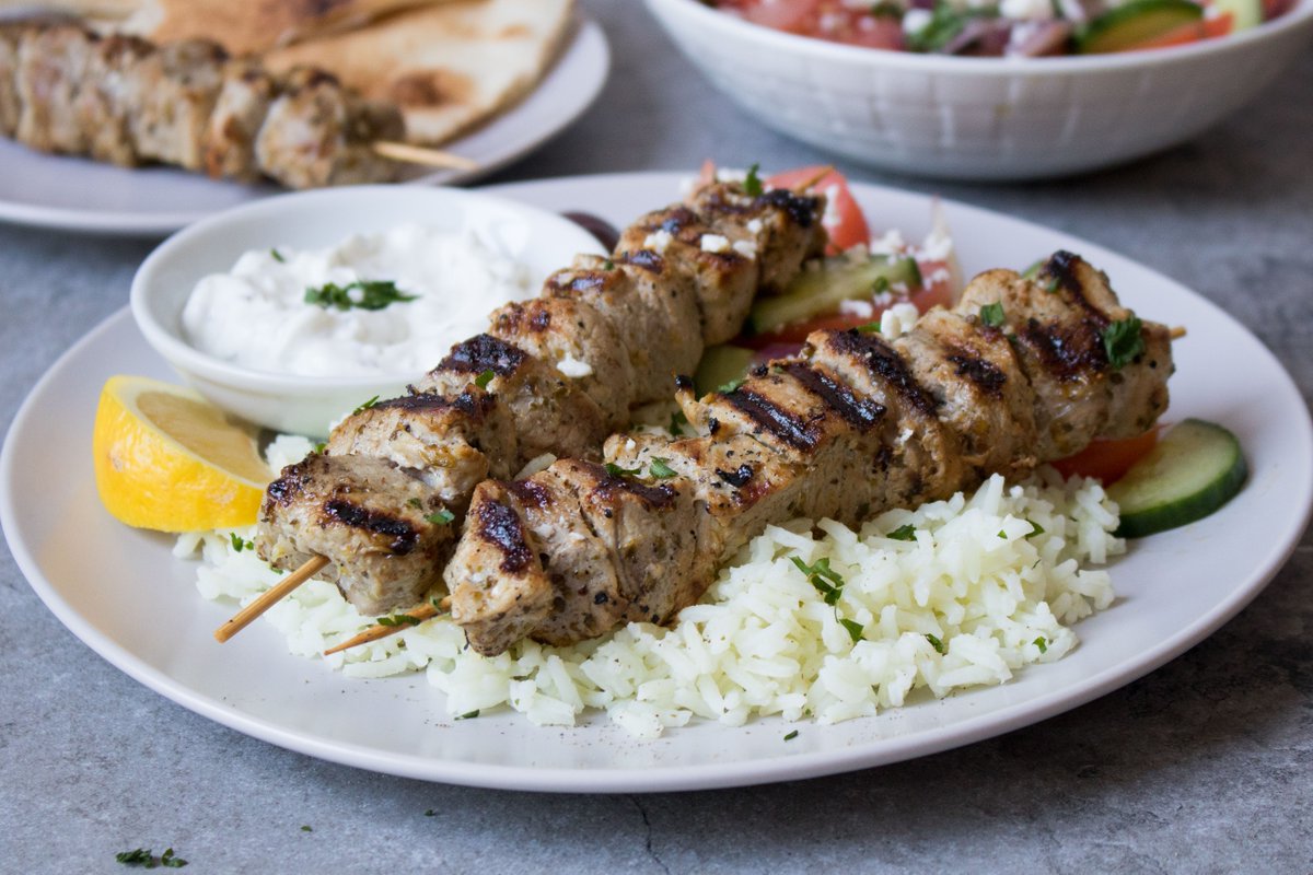 Calling all greek lovers... you are going to want to save this recipe and make it immediately! 📣🍅Say hello to Pork Souvlaki Skewers that everyone is going to LOVE!  

ed.gr/dngyg