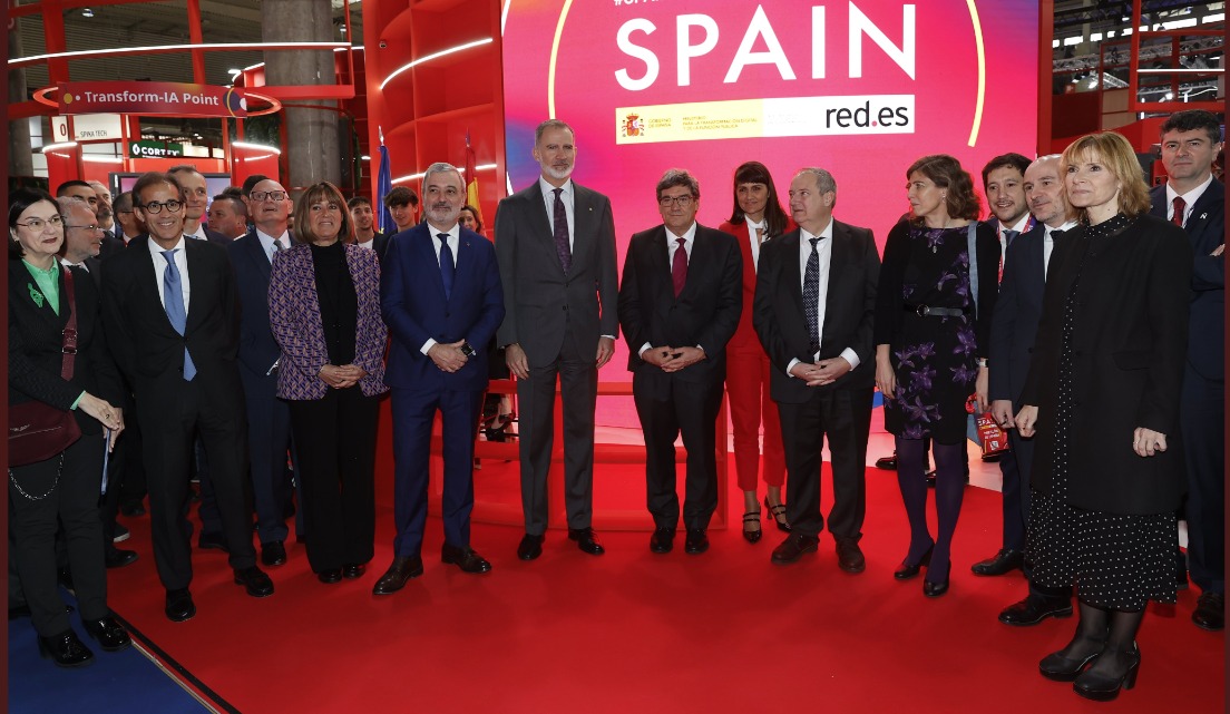 He recorrido, junto con S.M. el Rey, el pabellón de 🇪🇸 en #SpainMWC24

👍 He recibido una primera impresión muy favorable de las potencialidades de la industria innovadora española; esta tarde, conoceré varios proyectos de vanguardia en detalle