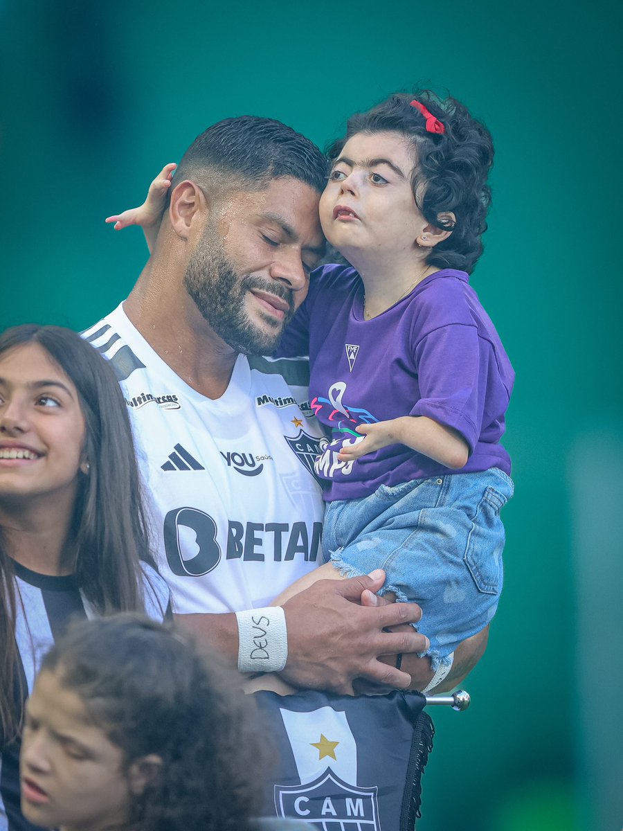 futebol_info's tweet photo. Das fotos mais lindas do ano! ❤️

📸 Pedro Souza/Atlético-MG https://t.co/ZvExcA1G9N