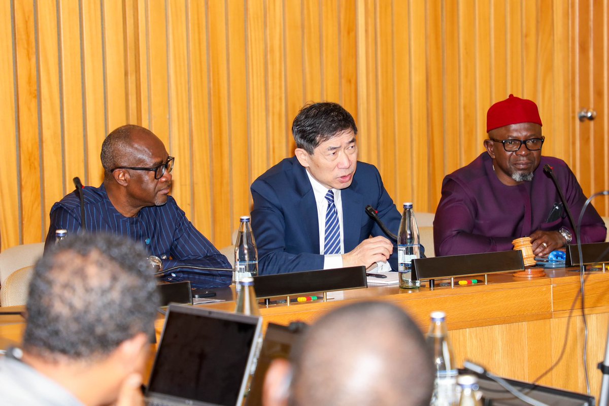 GbaydeeDoe's tweet image. Thought-provoking discussion with @UNDP  Associate Administrator @HaoliangXu today with RSCA and @UNDPEthiopia staff. How can we step up to access the relevant resources and skills, esp around tech &amp;amp; innovation, to deliver more and better for #Ethiopia and the rest of #Africa.