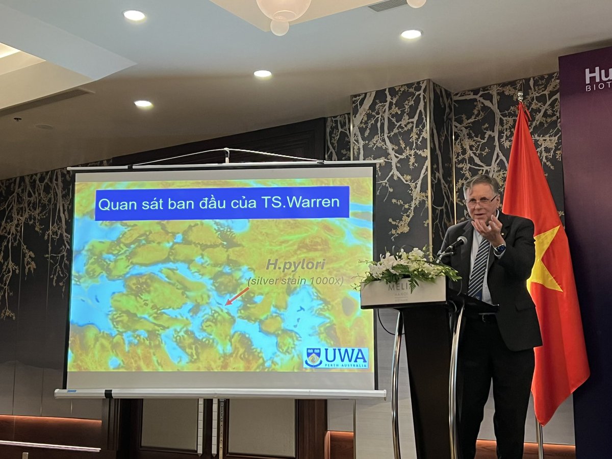 Nobel Prize winner, Prof Barry Marshall, discovered the link between H Pylori &amp; stomach cancer - and also the cure!

70% of Vietnamese may be at risk. 🦠 Over time, the MOU signed today with Huro Biotech will reduce that.

Science &amp; innovation: a pillar of 🇦🇺🇻🇳 cooperation.