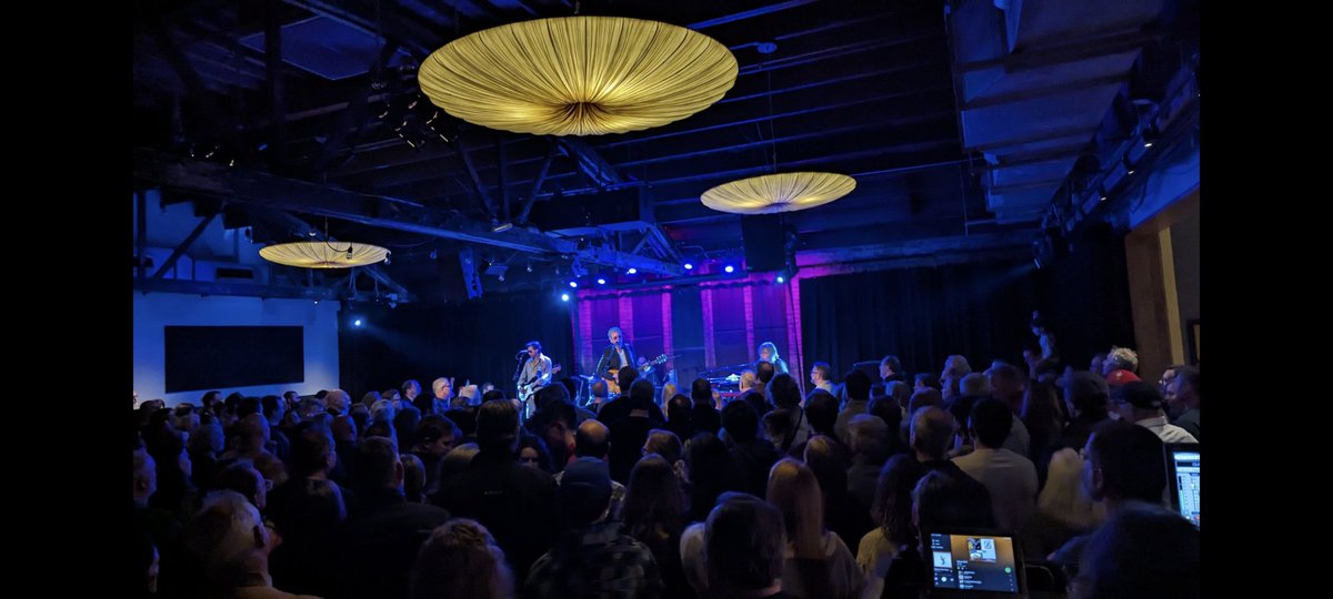 (@the_jayhawks)³ at the great @evanstonspace...three great sets...three great sold-out crowds...four great artists...one secret weapon: @KarenGrotberg... new tunes+old gems+cool covers=good times!! ☮️💜🎶