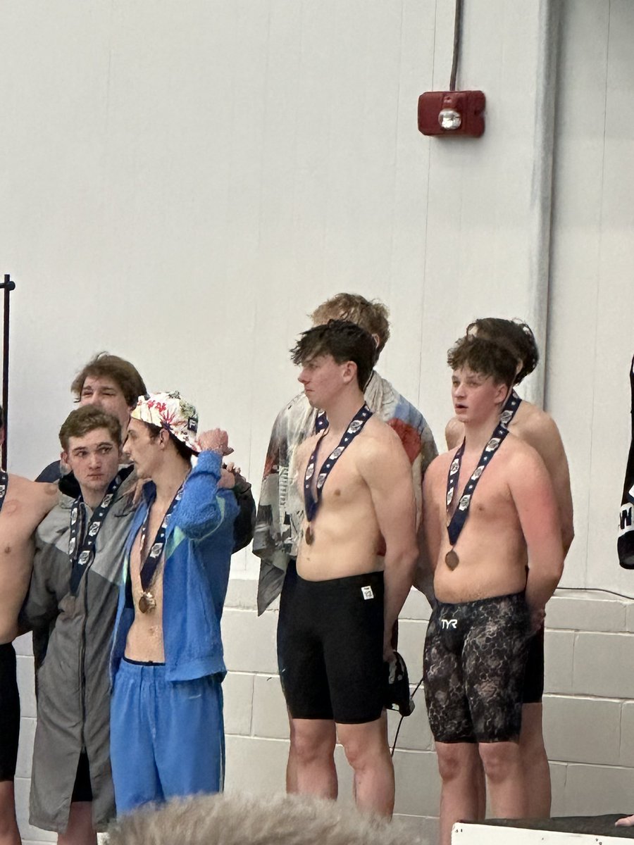Congratulations to LNE 🚀Boys Swimming NSAA State finishers Men’s 200 yard Medley Relay 5th with J. Kessler, L. Eppens, T. Vocasek, M. Lutz, 50 Free 7th place Vocasek, 100 Fly 2nd place 🥈 Vocasek, Men’s 200 Free Relay Vocasek, Eppens, Kessler, N. Scribner, 100 Breast 8th Eppens