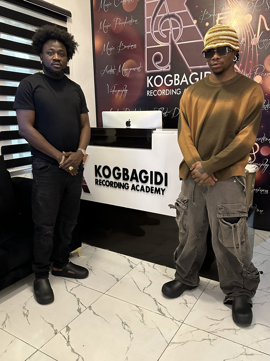 Surulere to the world! Huge thanks to my brother @oxladeofficial for gracing @kogbagidirecord Your presence means the world to us. Can’t wait to vibe to your album! 💿