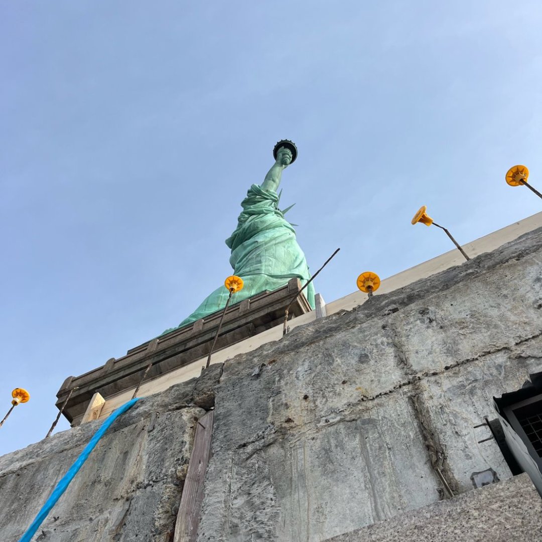 PROSOCO's tweet image. What a view from the office last week. 😍
Guy Mazza - &quot;When our National Treasures need restoration only the best products and team will do&quot;
#PROSOCO #PROSOCOProject #StatueofLiberty #Historic #NationalMonument #NewYork