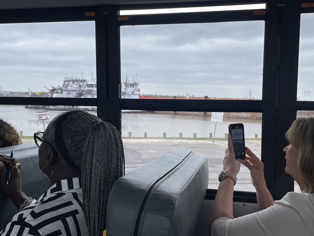 tchill_'s tweet image. Excited to work on #ProjectSHIFT at @CISDDeZavala Elem alongside EHCEC and ACTS as we draft a grant for sustainable, inclusive, environmentally friendly, and tech-enabled communities in East Harris County. #WeAreChannelview