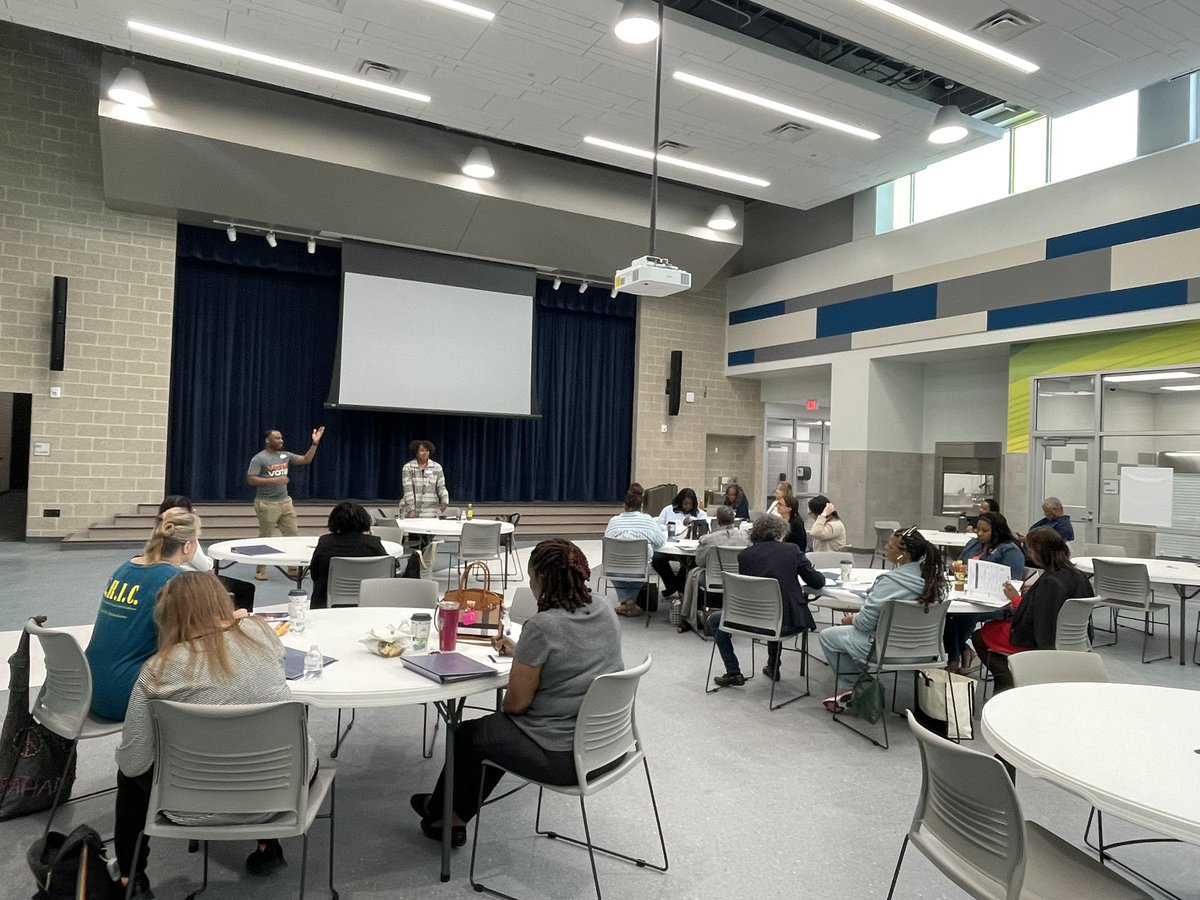 tchill_'s tweet image. Excited to work on #ProjectSHIFT at @CISDDeZavala Elem alongside EHCEC and ACTS as we draft a grant for sustainable, inclusive, environmentally friendly, and tech-enabled communities in East Harris County. #WeAreChannelview