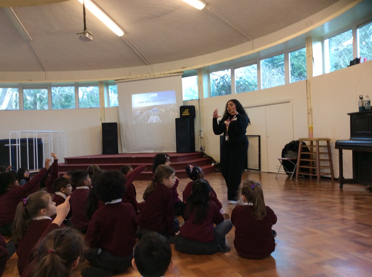 A BIG THANK YOU to Georgia from @TheLondonEye for coming in to talk to us about her interesting job! Year 2 had sooo  many great questions for her. We hope you enjoyed your visit as much as we did! 🎡 #tmssyear2 #tmsscareersweek2024