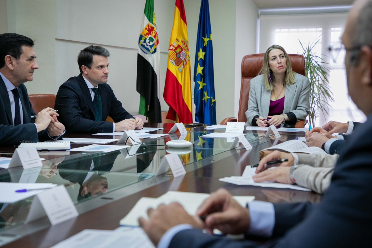 María Guardiola tweet media