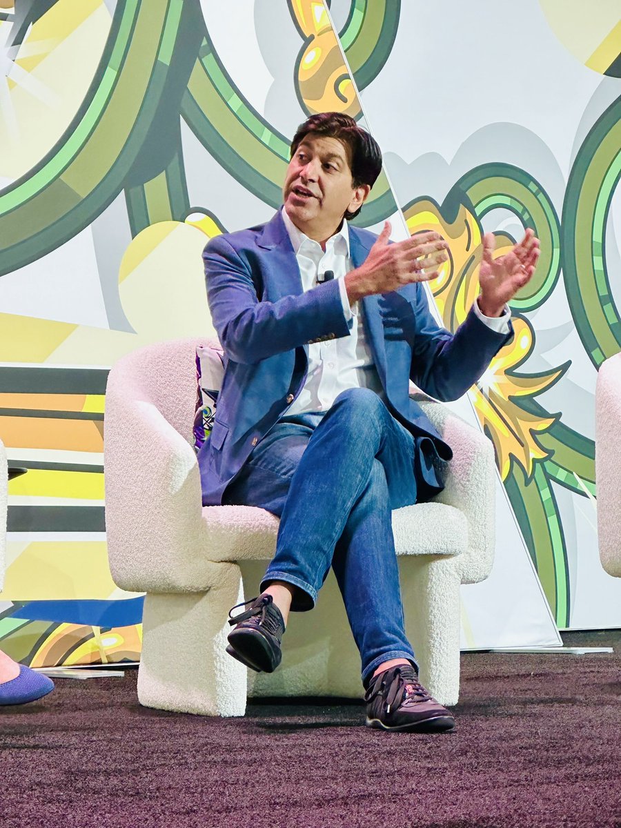 Enlightening Results 💡 (@gracecordovano) on Twitter photo <a href="/aneeshchopra/">Aneesh Chopra</a> dropping the hammer, PATIENTS FIRST about data access & patients rights to utilize their data when they need it.
#VIVE2024 #PatientAccess #UnblockHealth <a href="/aneeshchopra/">Aneesh Chopra</a> dropping the hammer, PATIENTS FIRST about data access & patients rights to utilize their data when they need it.
#VIVE2024 #PatientAccess #UnblockHealth