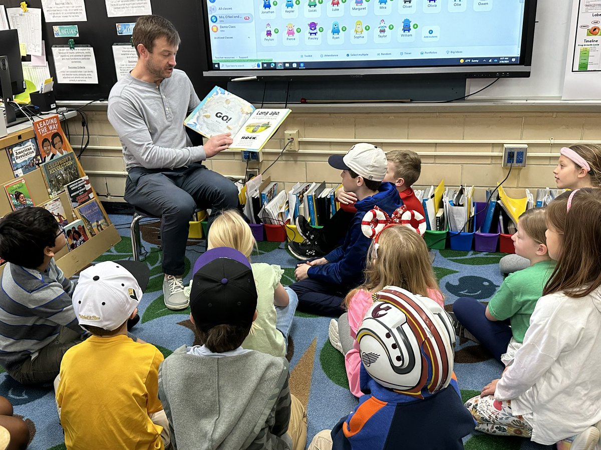 We are welcoming our DADS this week as guest readers for #ReadAcrossAmericaWeek! ❤️📚❤️ @DeKalbSchools @COSDeKalbCounty @DCSDRegion1