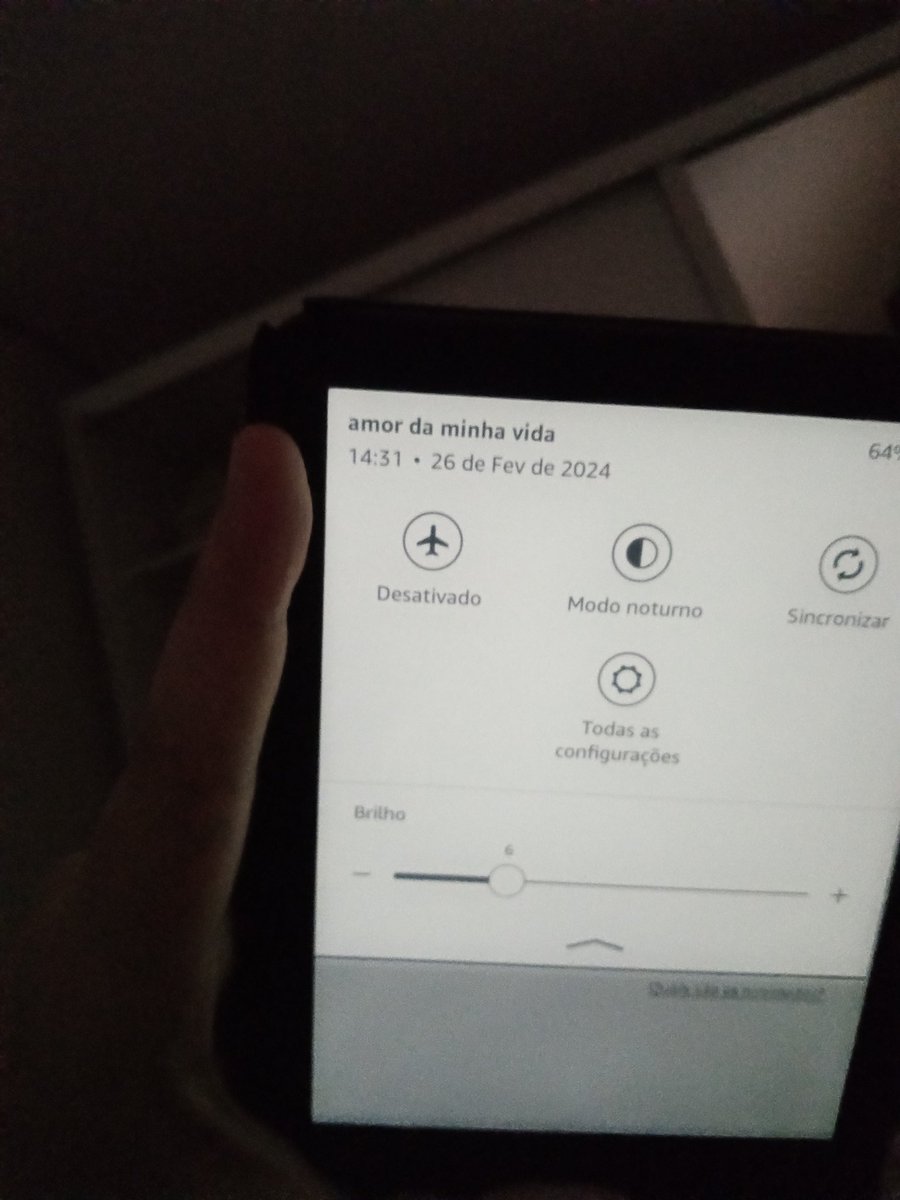 studywc_'s tweet image. minha mãe: vc só estuda e lê, sai de casa
eu num relacionamento seríssimo e no meio de um date com o amor da minha vida