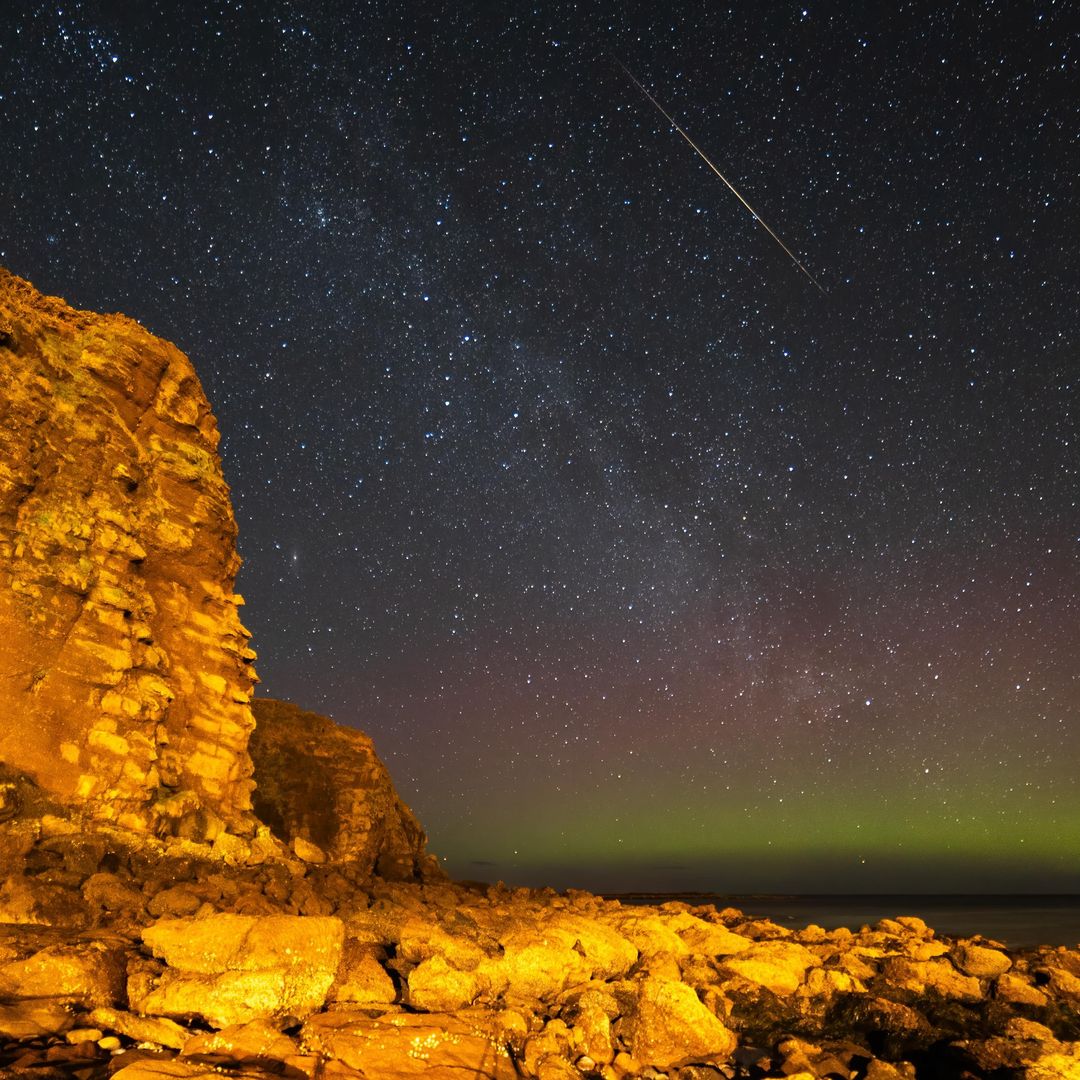 Good things come in threes at Pennan Bay! 🌠 In Aberdeenshire you don’t need to imagine witnessing breathtaking astro phenomena, this lucky photographer caught the Northern Lights, a meteor and the Milky Way all in one night. What a beauty, instagram.com/stevenmccarron… #VisitABDN