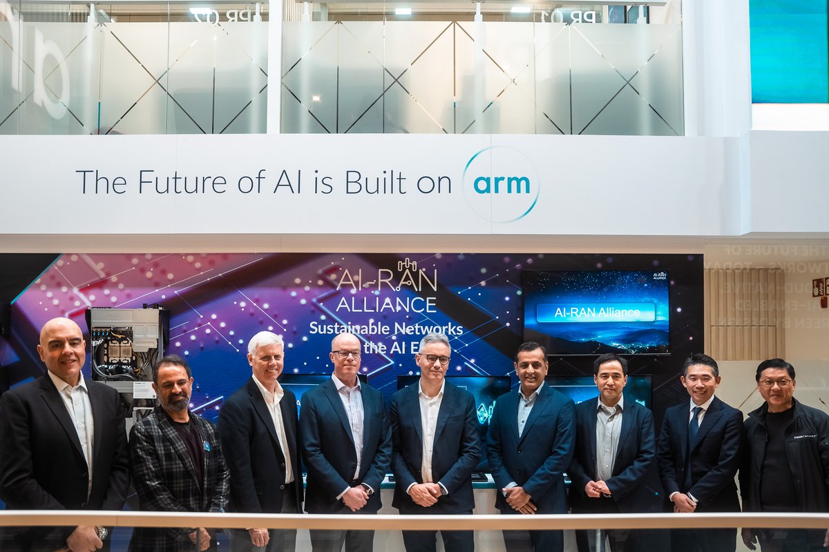 Arm's tweet image. 📸 Leaders from technology, industry and academic institutions joined us at #MWC24 to celebrate the new AI-RAN Alliance. 

We're looking forward to our extensive collaboration, sharing expertise to advance research and innovation in radio access networks.
