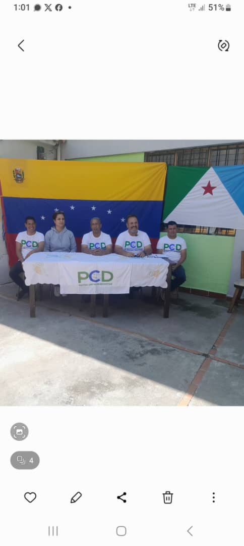 PCD_Merida's tweet image. Grata asamblea de ciudadanos en el sector San Jacinto parroquia Jacinto Plaza del Municipio Libertador estado Mérida, organizando nuestro partido para ponerlo a la orden de la confirmación de los diferentes comandos de campaña en la ciudad de Mérida. 
@PCD_Venezuela 
@Yandir_PCD